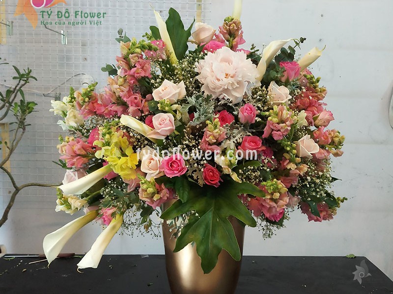 BÌNH HOA TƯƠI BI70