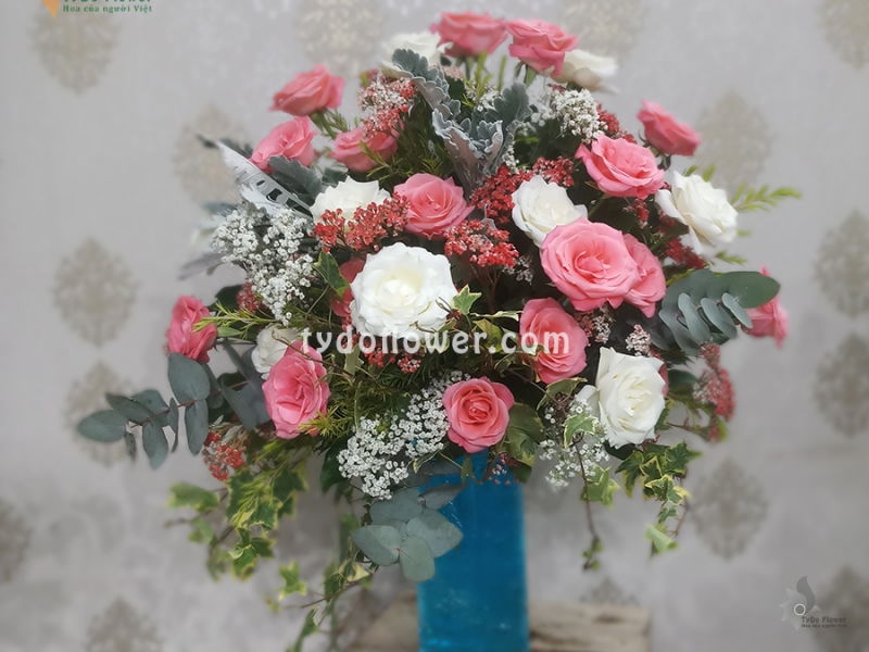 BÌNH HOA TƯƠI BI131