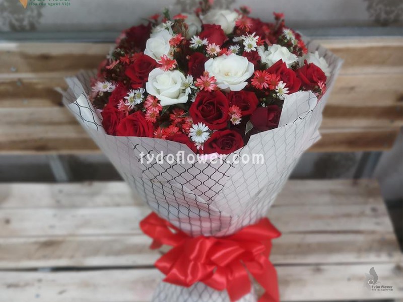 BÓ HOA HỒNG ĐỎ B0160