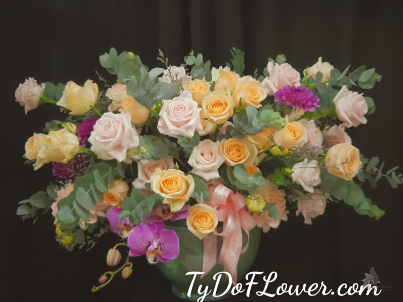 BÌNH HOA CHÚC MỪNG B624