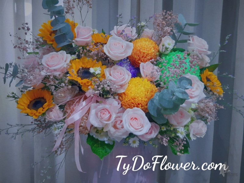 BÌNH HOA CHÚC MỪNG B647