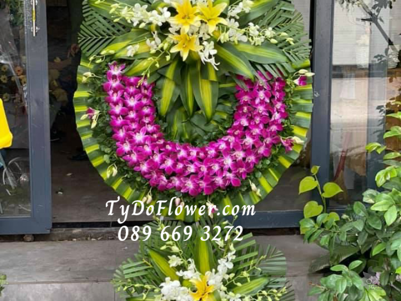 KỆ HOA CHIA BUỒN KCB1013