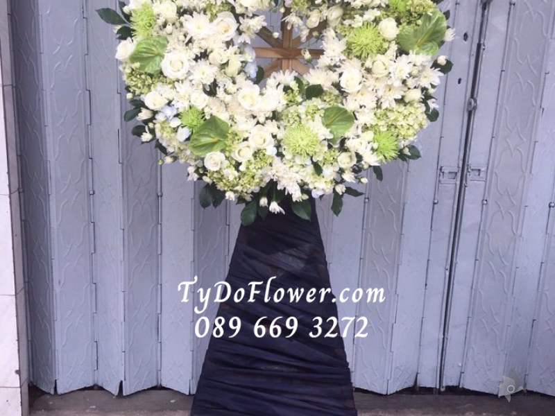 KỆ HOA CHIA BUỒN KCB1030