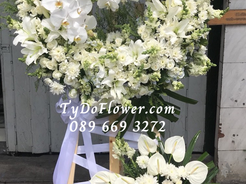 KỆ HOA CHIA BUỒN KCB1042