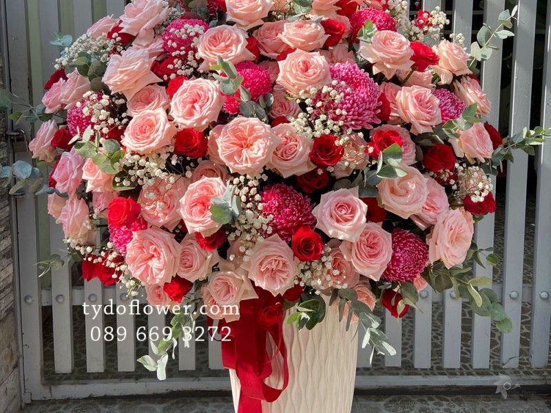 BÌNH HOA CHÚC MỪNG B2001