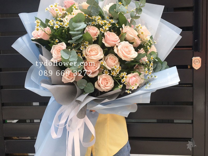 BÓ HOA CHÚC MỪNG BO2004 - Bó Hoa Hồng Kem