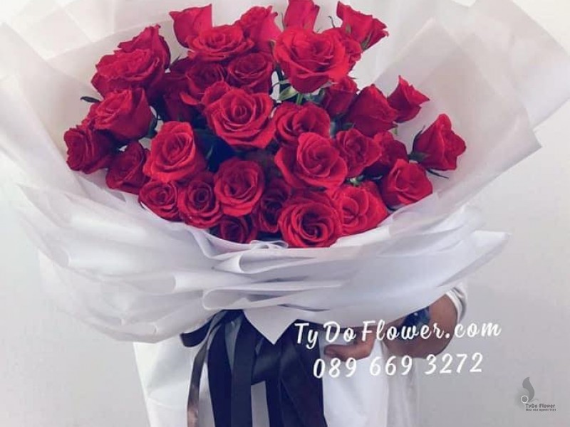 BÓ HOA CHÚC MỪNG BO72211 Bó Hoa Hồng Đỏ