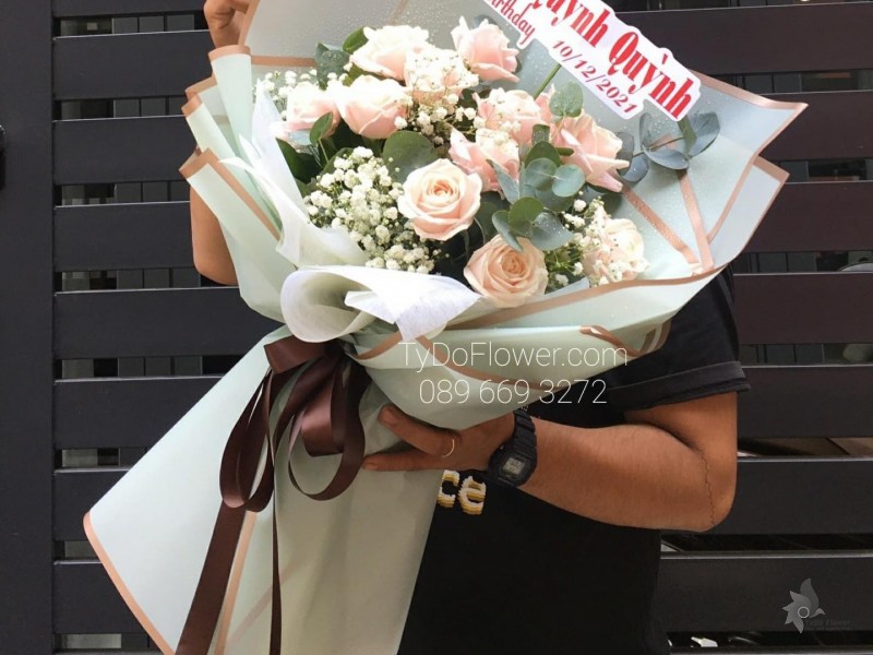 BÓ HOA CHÚC MỪNG BO72215 Bó Hoa Hồng Kem