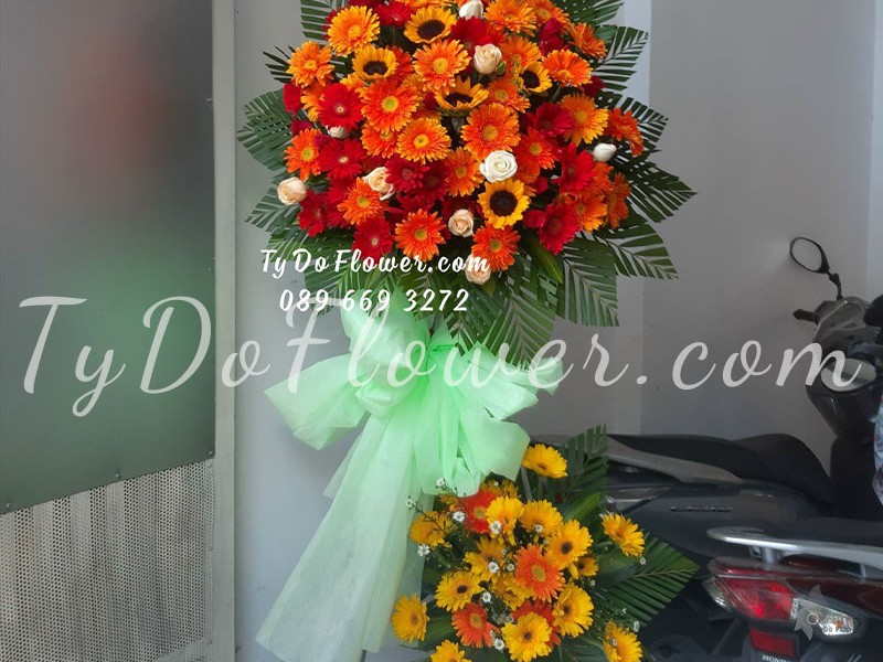 KỆ HOA CHÚC MỪNG KHAI TRƯƠNG KCM10225