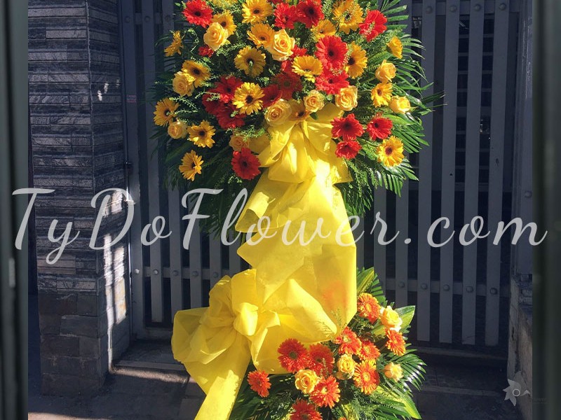 KỆ HOA CHÚC MỪNG KCM10226