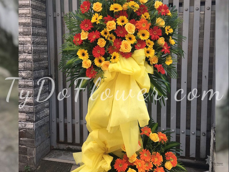 KỆ HOA CHÚC MỪNG KCM10227