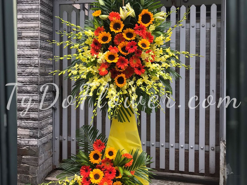 KỆ HOA CHÚC MỪNG KCM10229