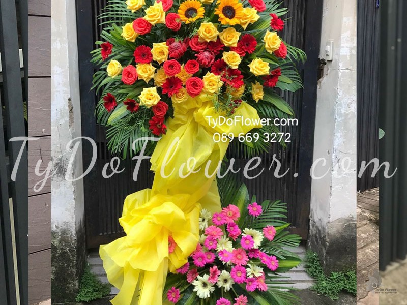 KỆ HOA CHÚC MỪNG KCM102239