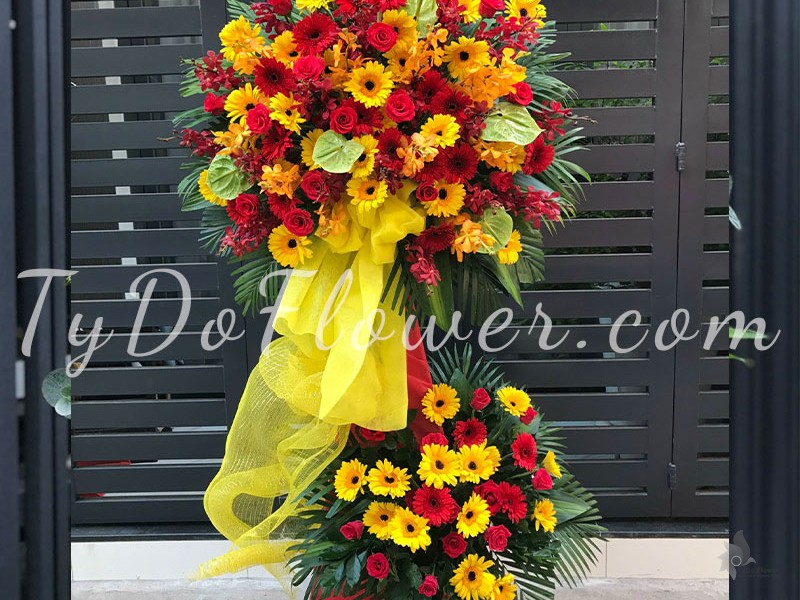 KỆ HOA CHÚC MỪNG KCM102243