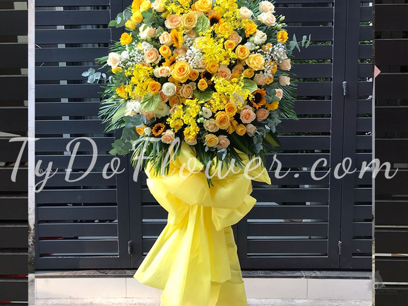 KỆ HOA CHÚC MỪNG KCM102255