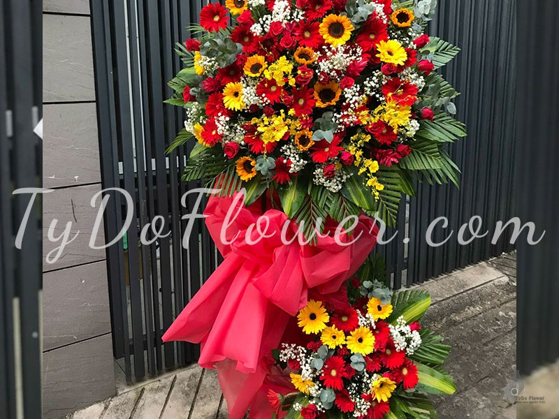 KỆ HOA CHÚC MỪNG KCM102256