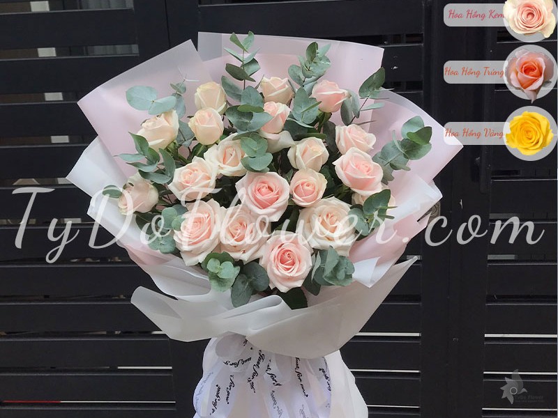 BO1022101 BÓ HOA CHÚC MỪNG Bó Hoa Hồng Kem