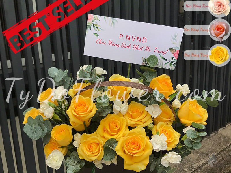G1022105 GIỎ HOA CHÚC MỪNG SINH NHẬT Giỏ Hoa Hồng Vàng