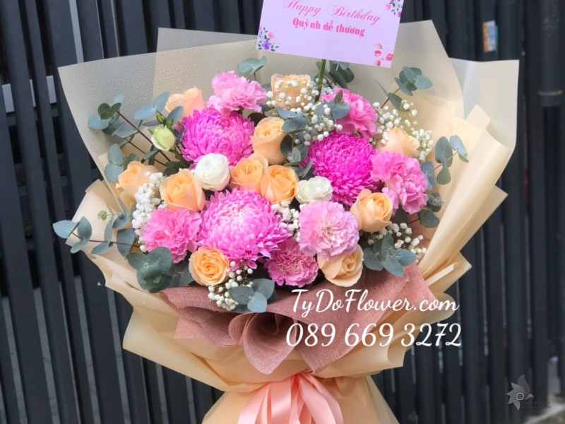 B122205 BÓ HOA CHÚC MỪNG SINH NHẬT