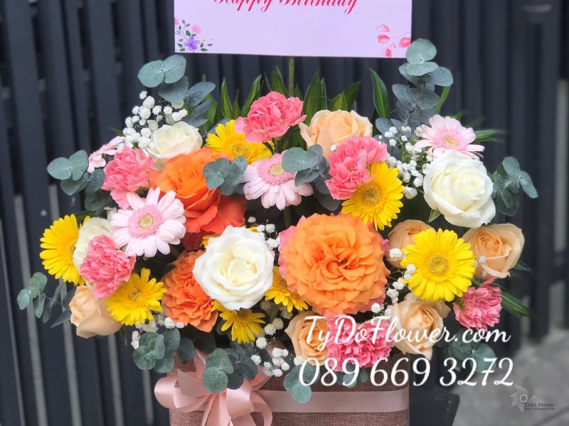 G122289 GIỎ HOA CHÚC MỪNG SINH NHẬT