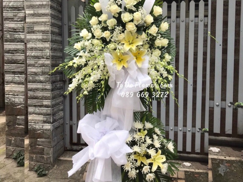 KCB1222137 KỆ HOA TANG HOA VIẾNG