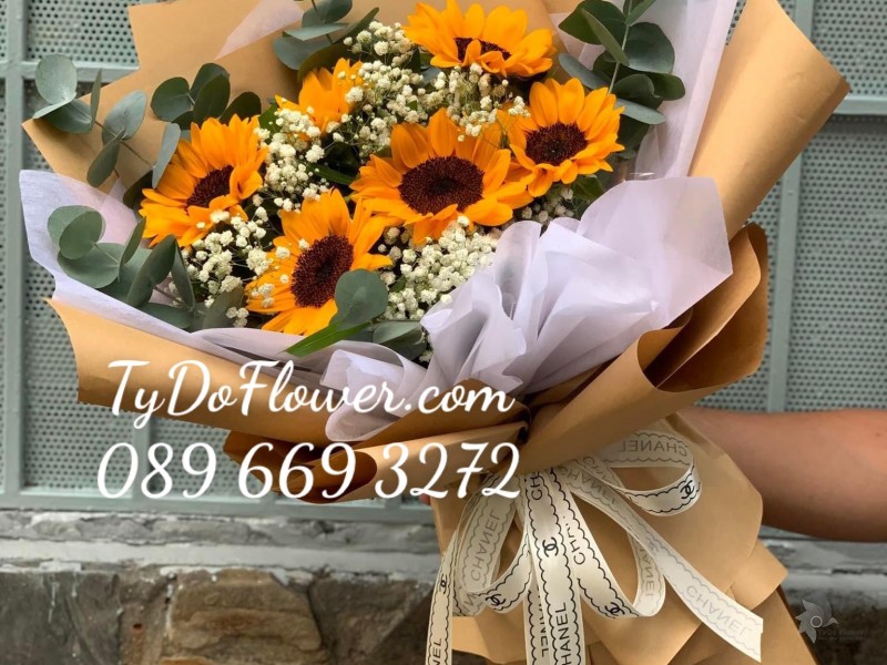 B1222165 BÓ HOA HƯỚNG DƯƠNG HOA CHÚC MỪNG