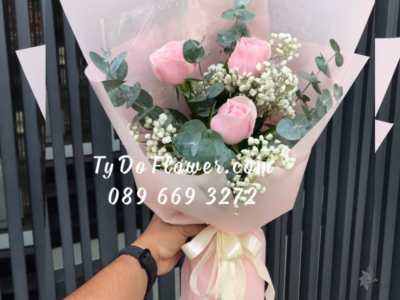 B0123195 BÓ HOA CHÚC MỪNG