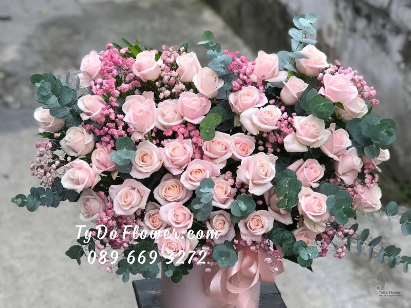 G0123249 GIỎ HOA CHÚC MỪNG