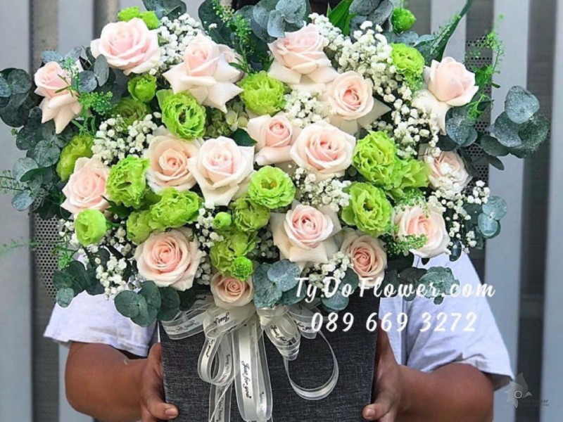 G0123278 GIỎ HOA CHÚC MỪNG