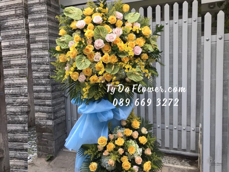 KCM0123296 KỆ HOA CHÚC MỪNG