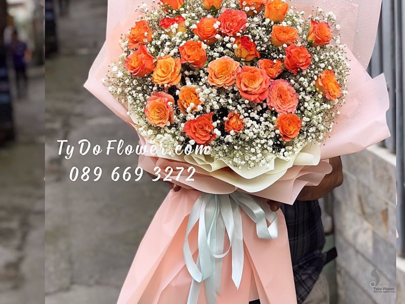 B0323367 BÓ HOA HỒNG CAM SPIRIT ROSES HOA CHÚC MỪNG