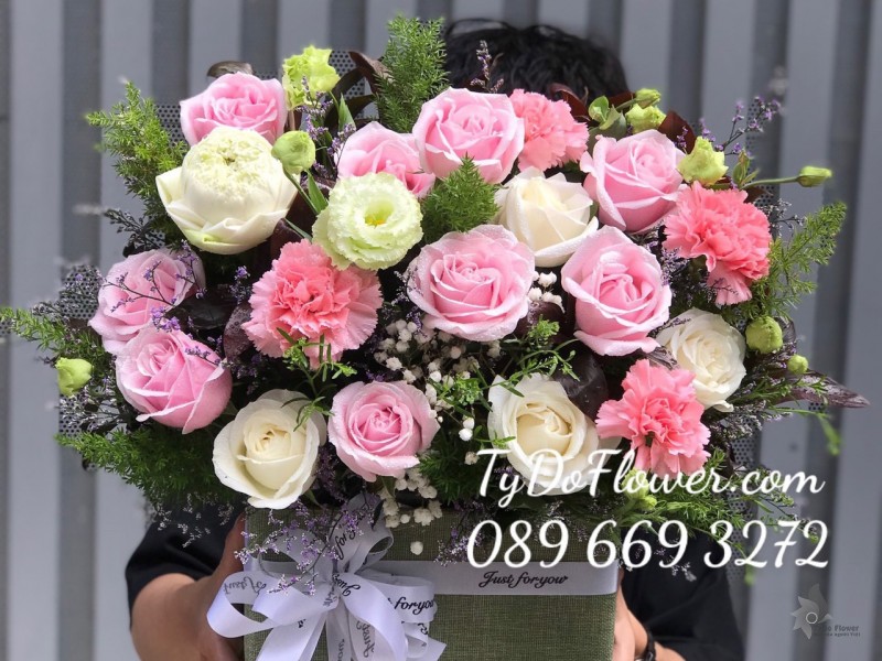 G0323491 GIỎ HOA CHÚC MỪNG