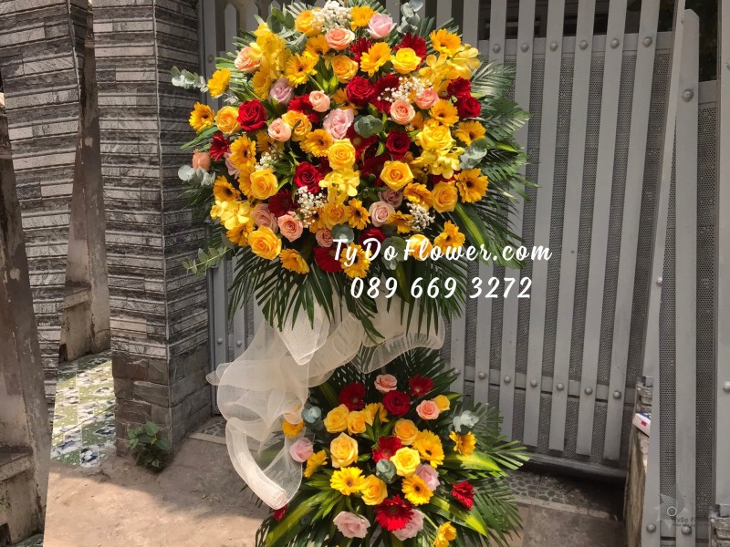 KCM0323522 KỆ HOA CHÚC MỪNG