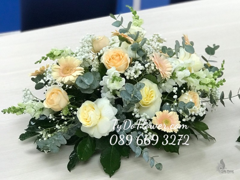 OV0423565 HOA OVAL ĐỂ BÀN