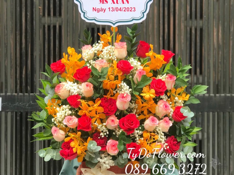 G0423581 GIỎ HOA CHÚC MỪNG SINH NHẬT