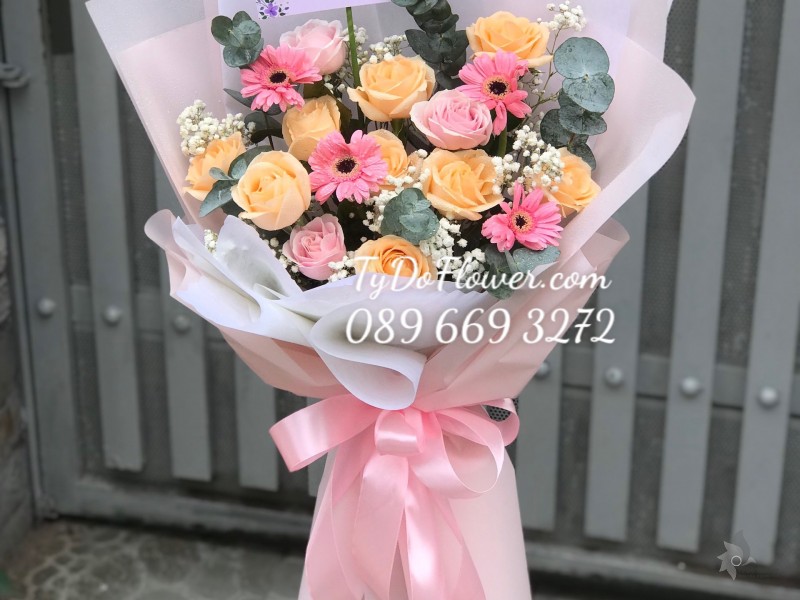 B0523628 BÓ HOA CHÚC MỪNG SINH NHẬT