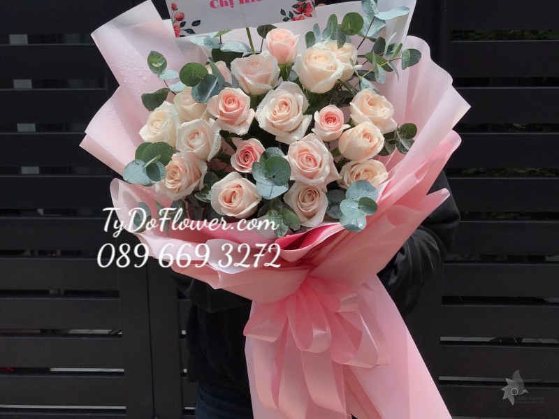 B0523643 BÓ HOA HỒNG KEM Hoa Chúc Mừng Sinh Nhật