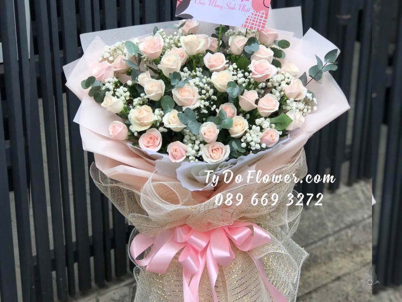 B0523658 BÓ HOA HỒNG KEM Hoa Chúc Mừng Sinh Nhật