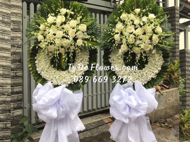 KCB0523672 KỆ HOA TANG LỄ VÒNG HOA CHIA BUỒN Vô Cùng Thương Tiếc