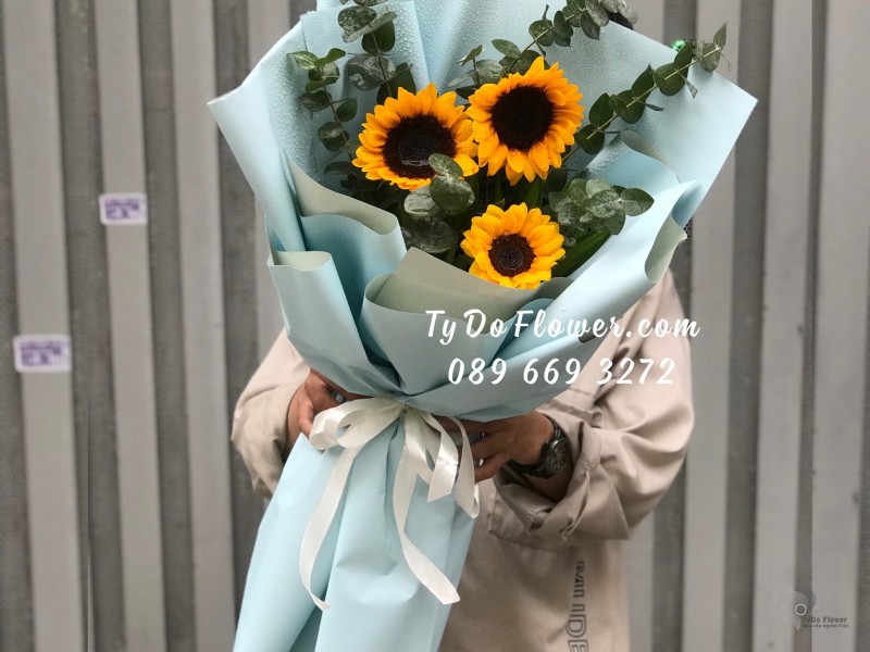 B0523686 BÓ HOA HƯỚNG DƯƠNG Hoa Chúc Mừng