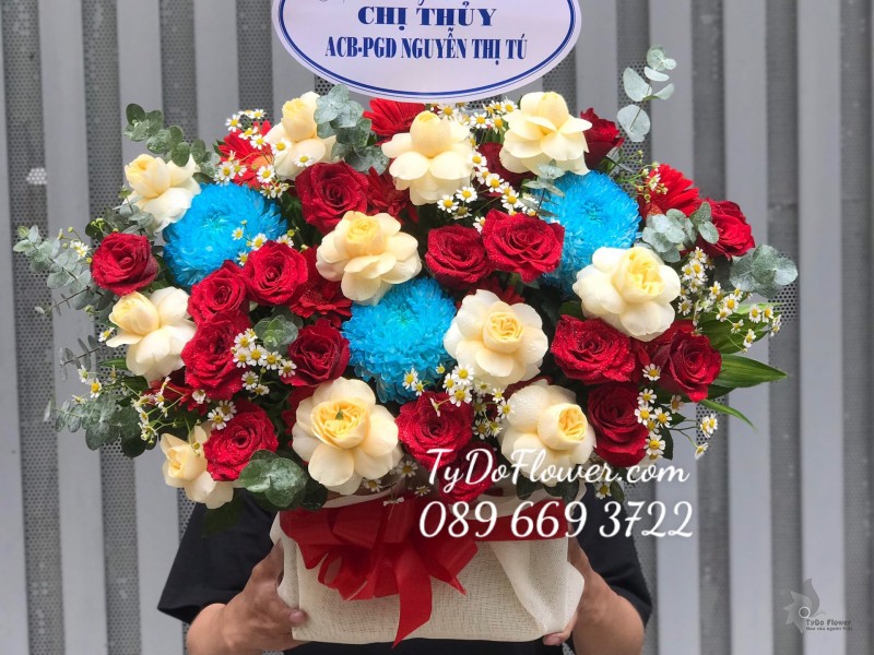 G0623700 GIỎ HOA CHÚC MỪNG SINH NHẬT