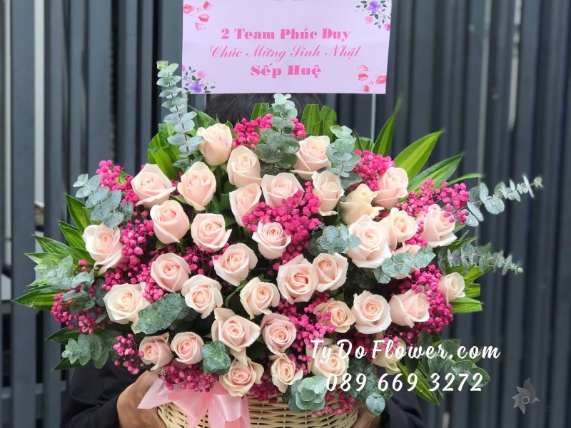 G0623721 GIỎ HOA CHÚC MỪNG SINH NHẬT SẾP