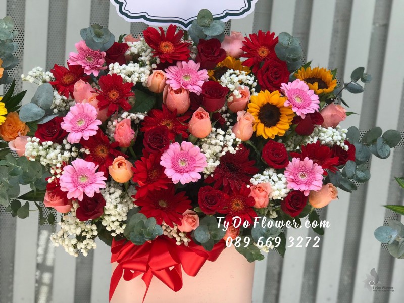 G0623762 GIỎ HOA CHÚC MỪNG NGÀY BÁO CHÍ CÁCH MẠNG VN 21/6