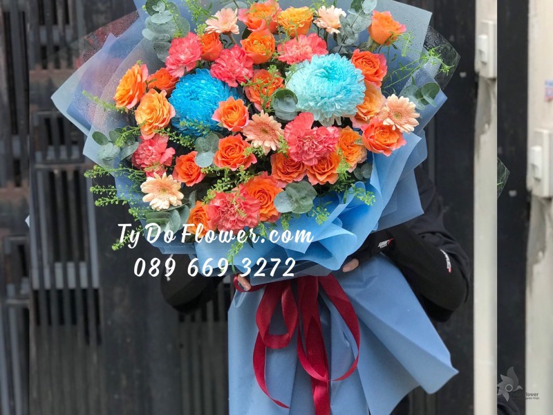 B0723827 BÓ HOA CHÚC MỪNG