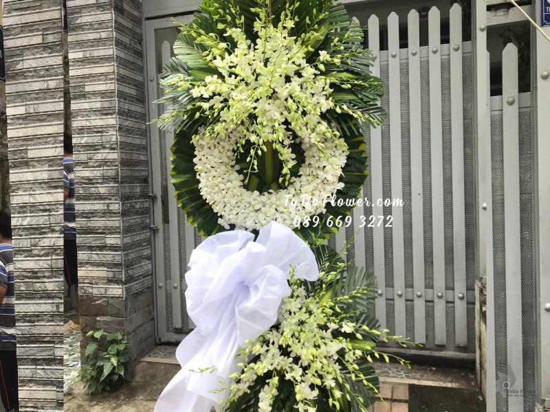 KCB0823871 KỆ HOA TANG LỄ VÒNG HOA CHI BUỒN Hoa Kính Viếng