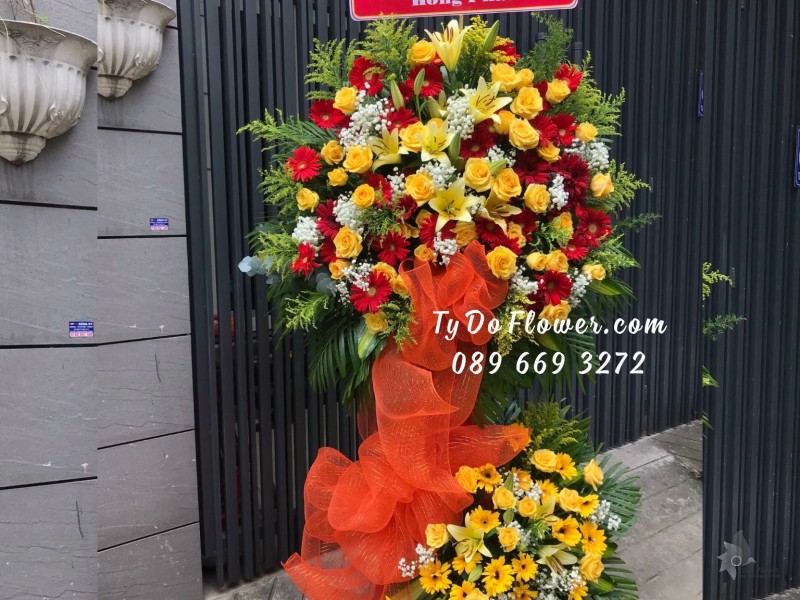 KCM0923999 KỆ HOA CHÚC MỪNG KHAI TRƯƠNG HỒNG PHÁT thiết kế tone màu đỏ vàng