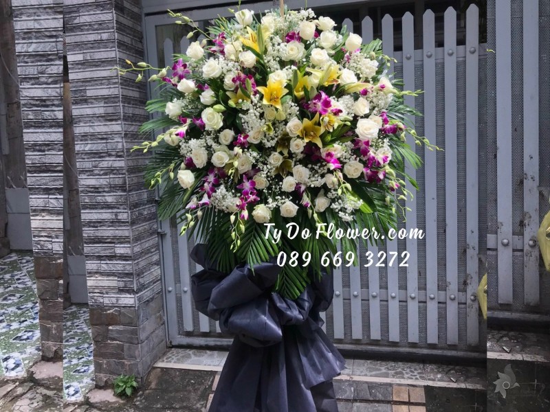 KCB09231028 KỆ HOA TANG LỄ VÒNG HOA CHIA BUỒN Vô Cùng Thương Tiếc