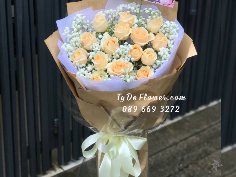 B10231086 BÓ HOA CHÚC MỪNG SINH NHẬT MẸ thiết kế chủ đạo hoa hồng cam