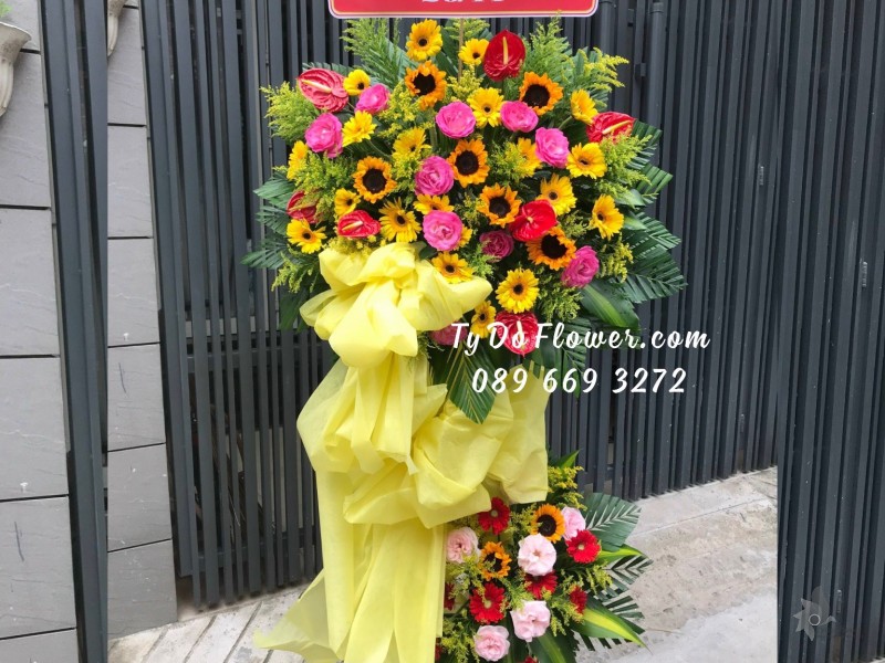 KCM11231138 KỆ HOA CHÚC MỪNG NGÀY NHÀ GIÁO VN thiết kế tone màu hồng vàng