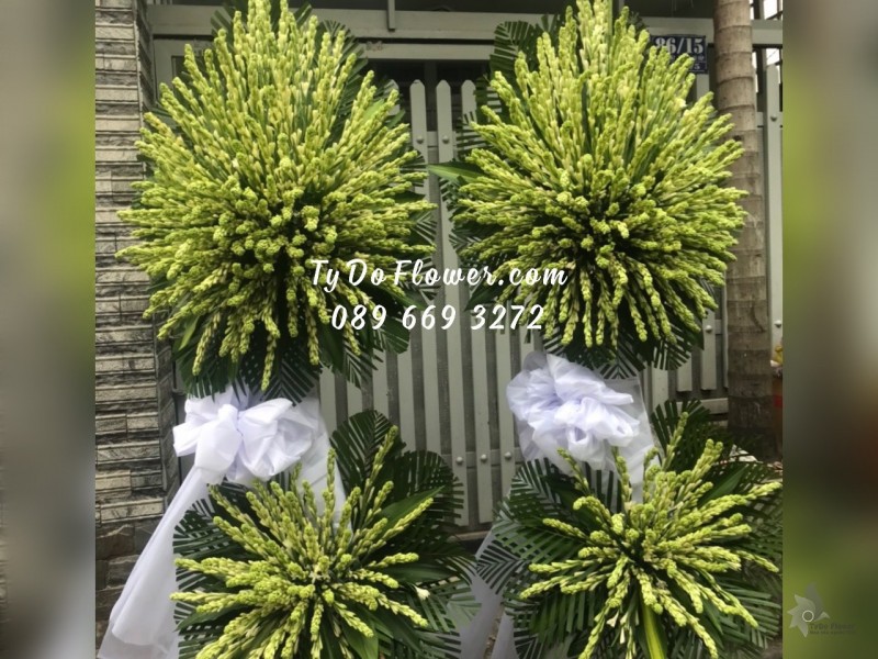 KCB12231213 KỆ HOA TANG LỄ VÒNG HOA CHIA BUỒN Hoa Kính Viếng thiết kế Hoa Huệ Trắng